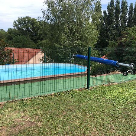 Bed and Breakfast Bienvenue Le Cendre Екстер'єр фото